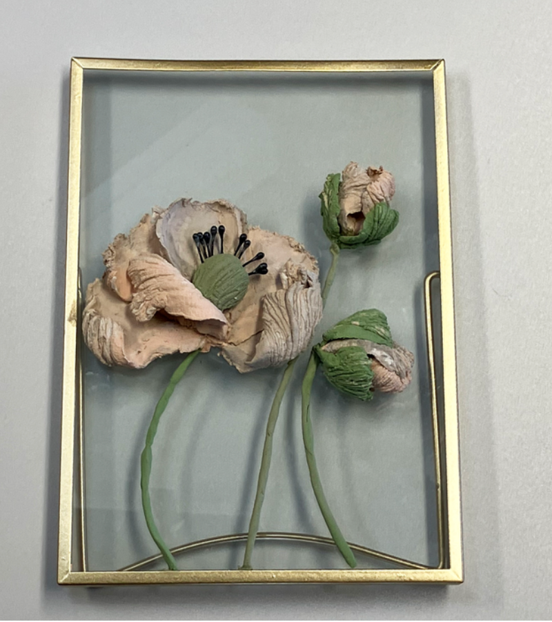 茨城県日立市ハンドメイドレッスン‗スカルプチャーペインティングのピンク系のお花の作品