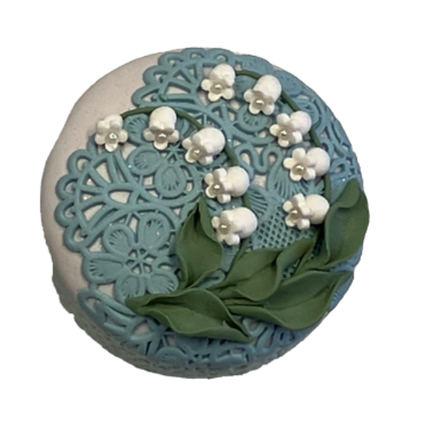 クレイクチュールの水色と白と葉っぱの小物入れの作品