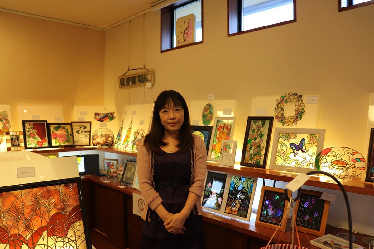 作品展での村上佐登美の画像