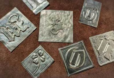 メタルエンボッシングへのリンク